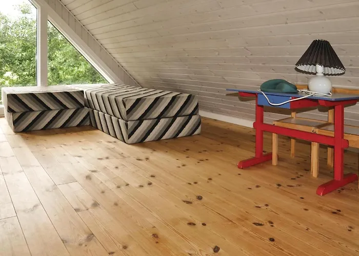 55 Hébergement de vacances *